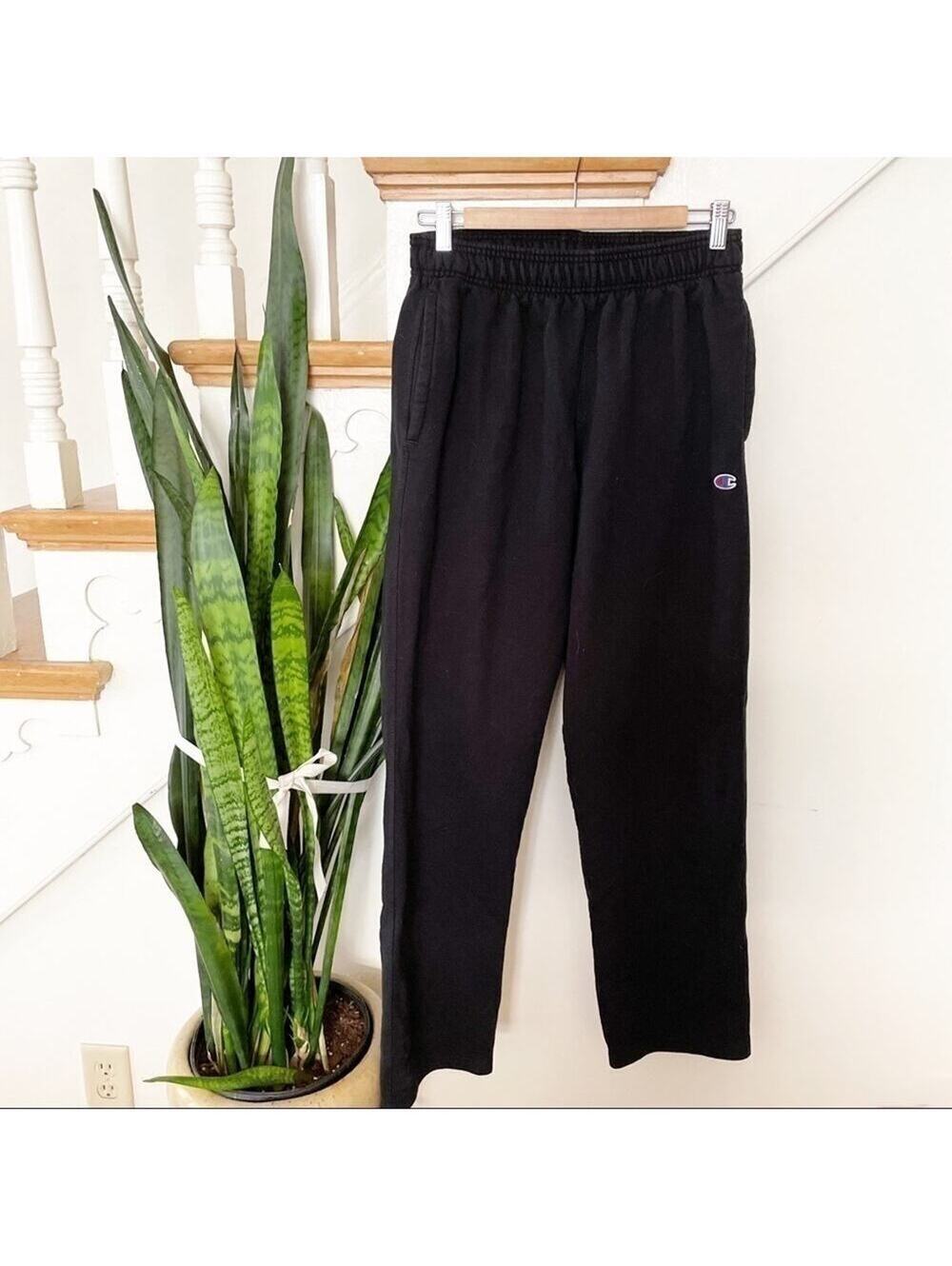 champion black comfy loungewear sweatpants size M